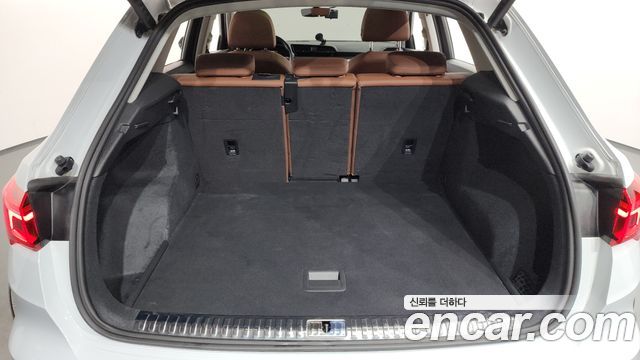 Audi Q3 2023 — photo 24