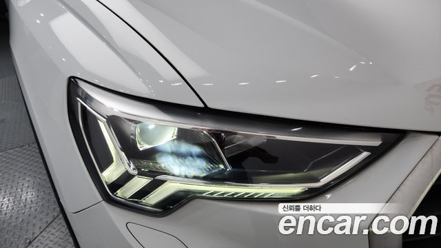 Audi Q3 2023 — photo 8