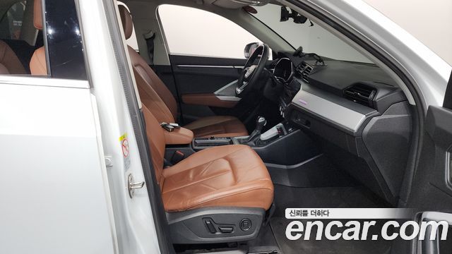 Audi Q3 2023 — photo 16