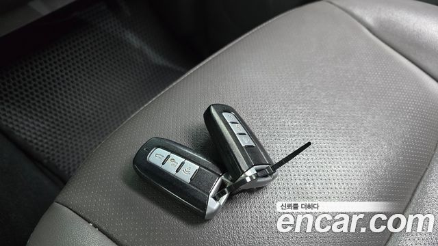 KG Mobility KORANDO 2015 — photo 21