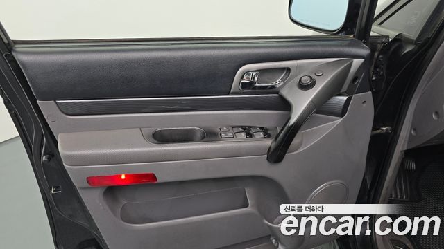 KG Mobility KORANDO 2015 — photo 14