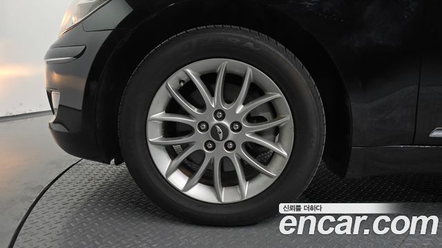 Hyundai Genesis 2010 — photo 5