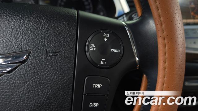 Hyundai Genesis 2010 — photo 17