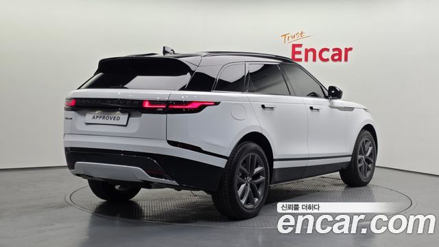 Land Rover Range Rover Velar 2026 — photo 2