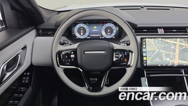 Land Rover Range Rover Velar 2026 — photo 15