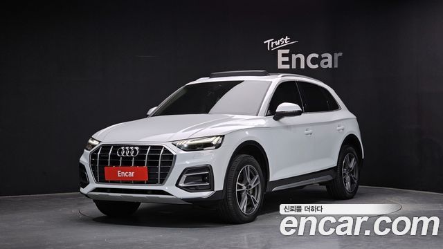 Audi Q5 2022 — photo 1
