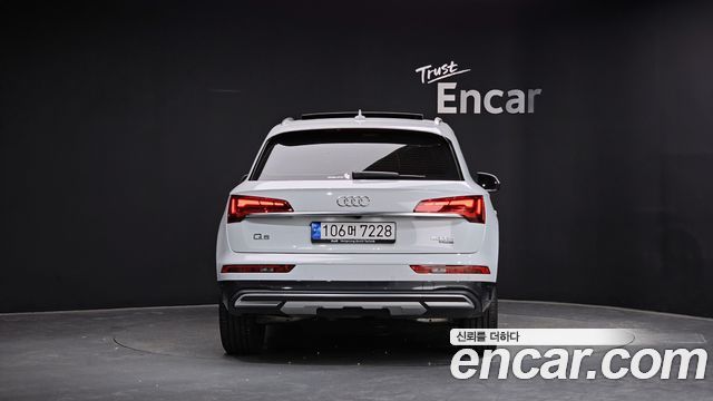 Audi Q5 2022 — photo 4