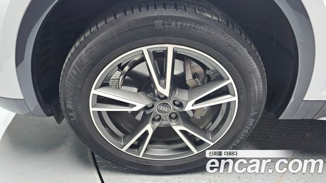 Audi Q5 2022 — photo 5