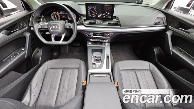 Audi Q5 2022 — photo 10