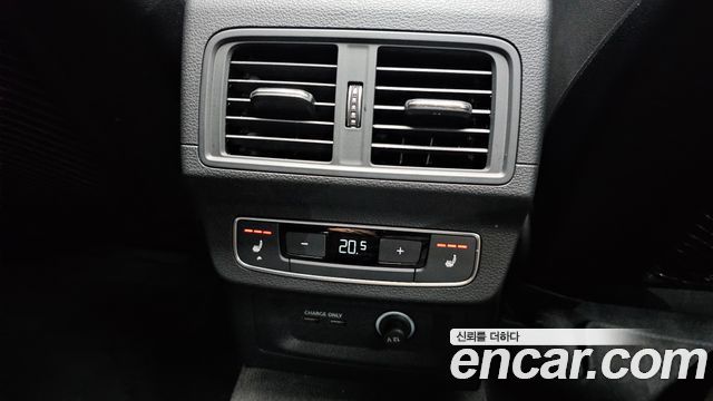 Audi Q5 2022 — photo 23
