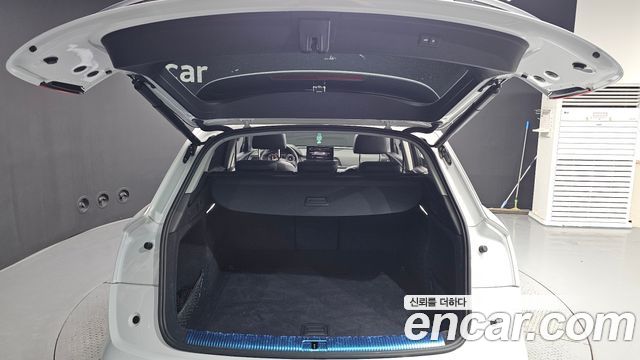 Audi Q5 2022 — photo 26