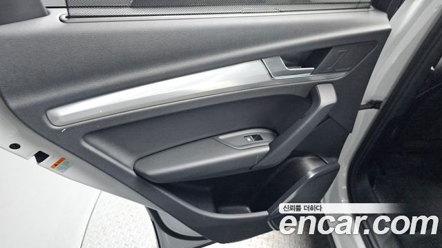 Audi Q5 2022 — photo 15