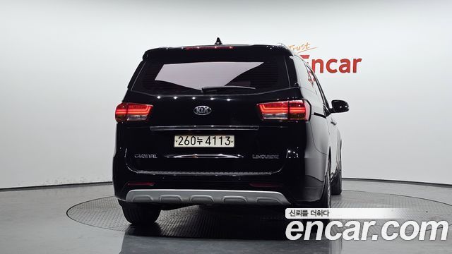 Kia Canival 2018 — photo 4
