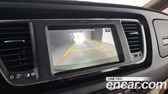 Kia Canival 2018 — photo 16