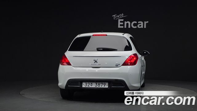 Peugeot 308 2013 — photo 4