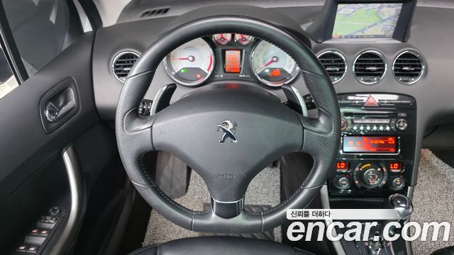 Peugeot 308 2013 — photo 13