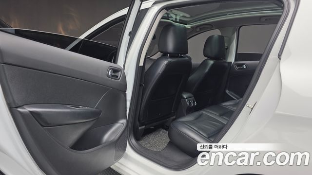 Peugeot 308 2013 — photo 16