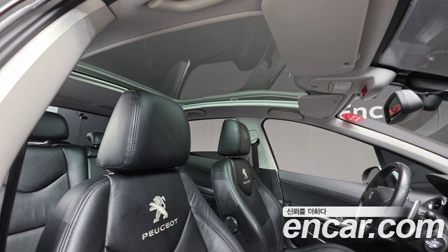 Peugeot 308 2013 — photo 20