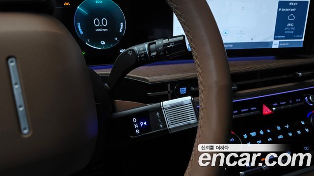 Hyundai Santafe 2025 — photo 9
