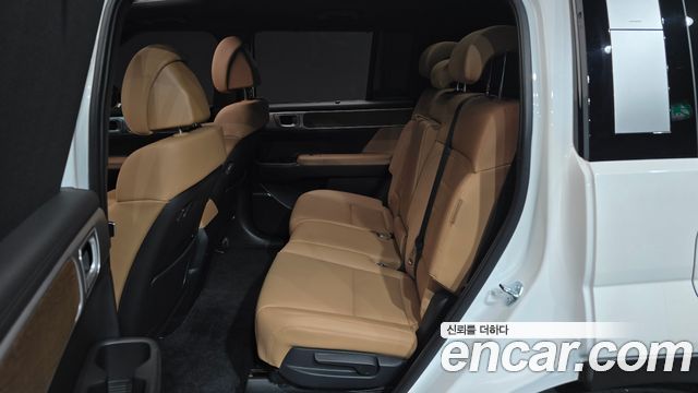 Hyundai Santafe 2025 — photo 11