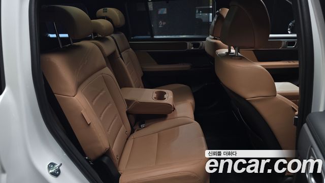 Hyundai Santafe 2025 — photo 12