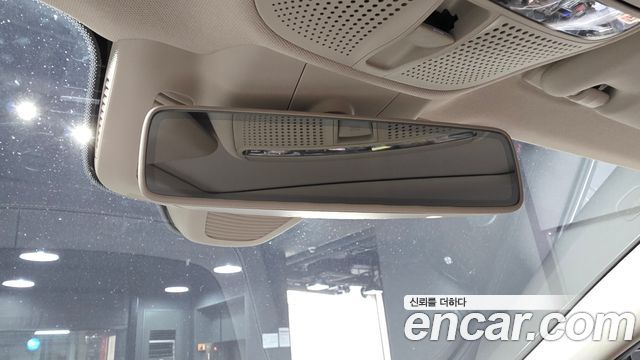 Mercedes-Benz E-Class 2018 — photo 34