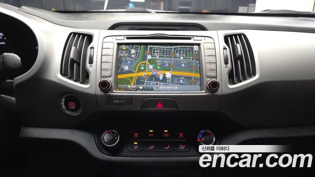 Kia Sportage 2016 — photo 21