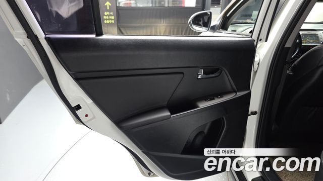 Kia Sportage 2016 — photo 15