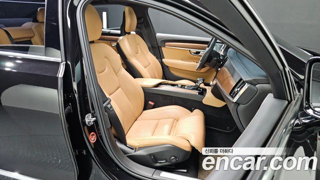 Volvo S90 2018 — photo 12