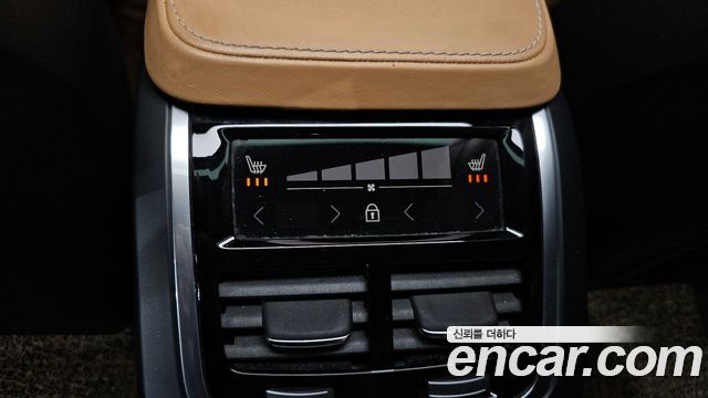 Volvo S90 2018 — photo 17