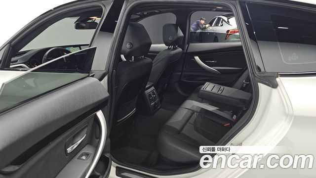 BMW Gran Turismo 2021 — photo 18