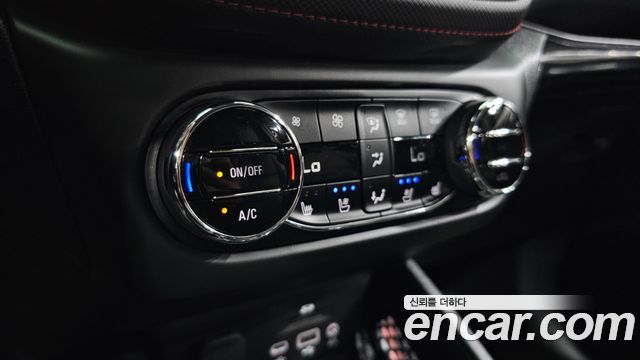Chevrolet Korea Trailblazer 2022 — photo 24