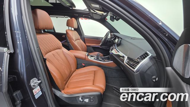 BMW X5 2022 — photo 13