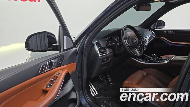 BMW X5 2022 — photo 19