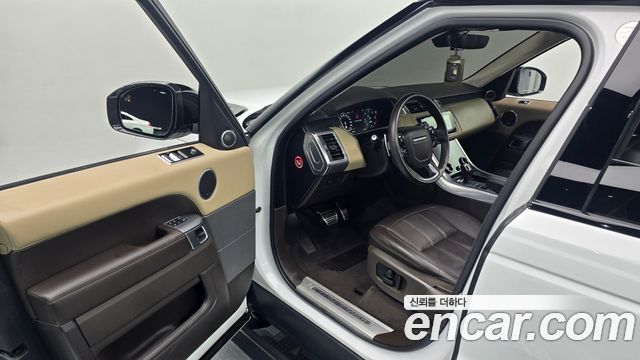 Land Rover Range Rover Sport 2019 — photo 17