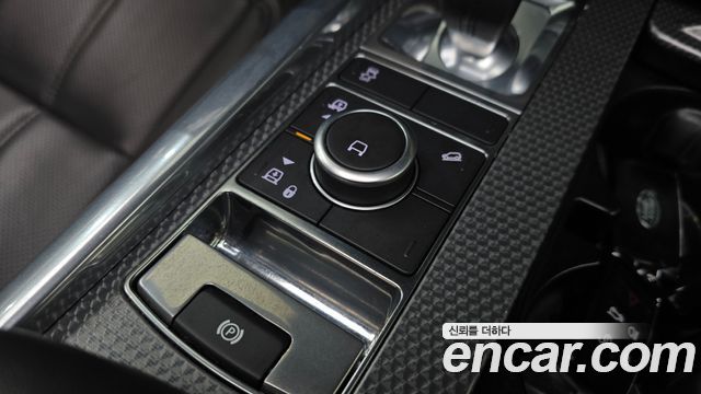Land Rover Range Rover Sport 2019 — photo 25