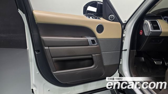 Land Rover Range Rover Sport 2019 — photo 14