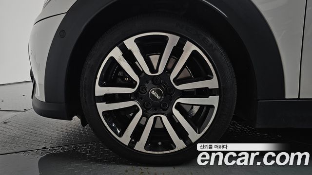 Mini Cooper 2024 — photo 5