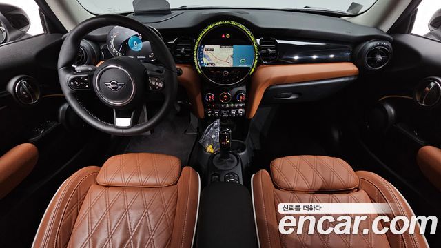 Mini Cooper 2024 — photo 10