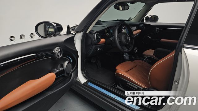 Mini Cooper 2024 — photo 13