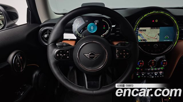 Mini Cooper 2024 — photo 18