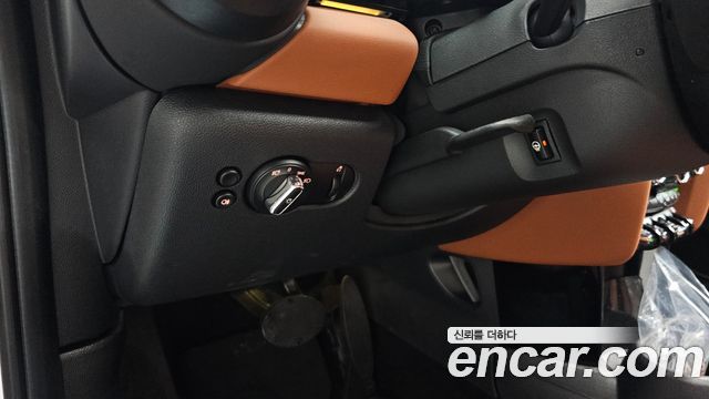 Mini Cooper 2024 — photo 25