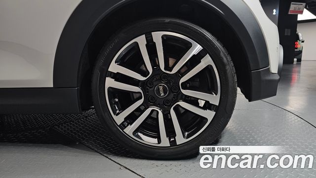 Mini Cooper 2024 — photo 7