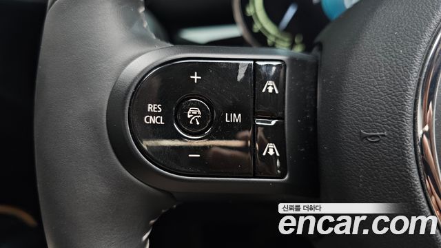 Mini Cooper 2024 — photo 28