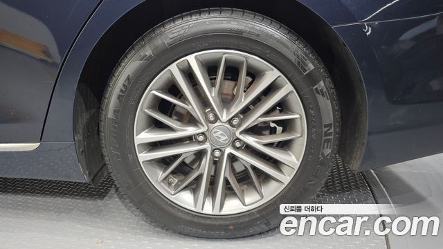 Hyundai Grandeur 2017 — photo 7