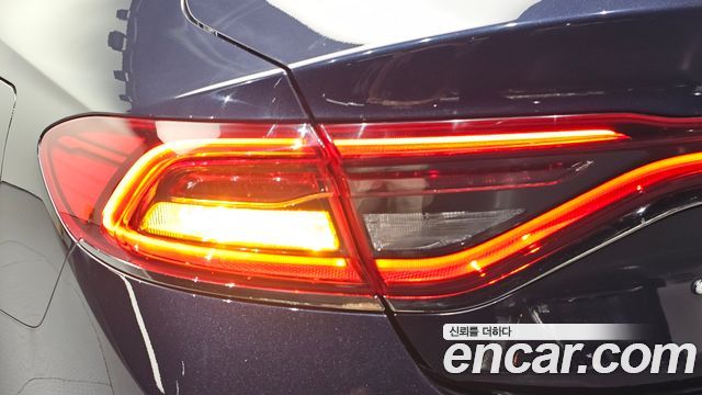 Hyundai Grandeur 2017 — photo 9