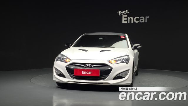 Hyundai Genesis 2012 — photo 3