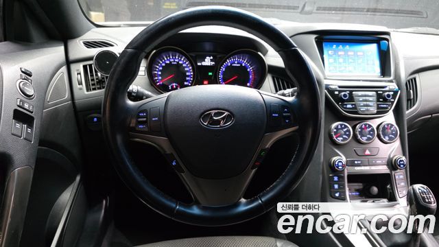 Hyundai Genesis 2012 — photo 13