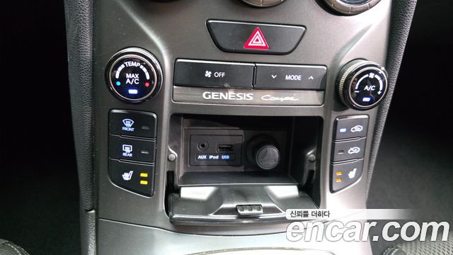 Hyundai Genesis 2012 — photo 17