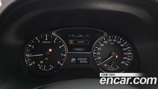 Nissan Pathfinder 2014 — photo 8